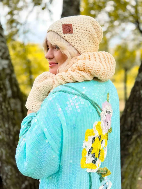 Czapka ręcznie robiona EXPLORER ,,Ecru"