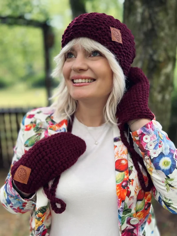 Czapka zimowa slouchy NEVERLAND "Bordo"