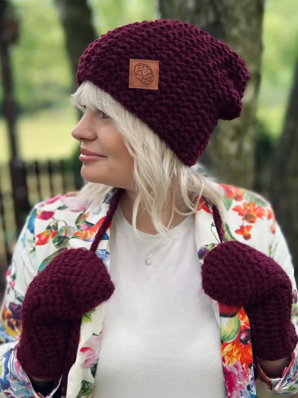 Czapka zimowa slouchy NEVERLAND "Bordo"
