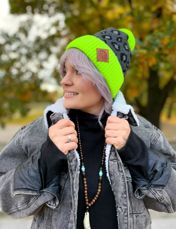 Czapka w panterkę "Neonowa"
