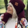 Czapka zimowa slouchy NEVERLAND "Bordo"