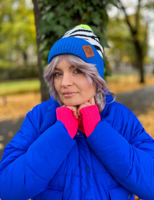 Czapka z printem zebry "Neonowa"