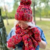 Czapka z dużym pomponem EUFORIA ,,Czerwienie"