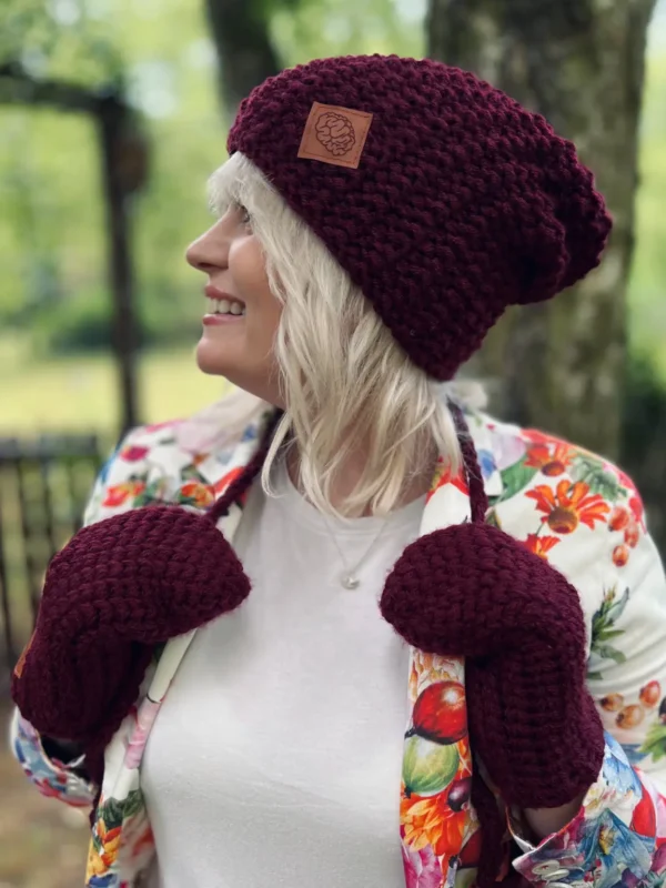 Rękawiczki handmade ze sznureczkiem ,,Bordo"