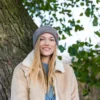 Czapka beanie logo ekoskórka "Ciemny beż"