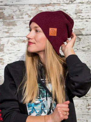 Czapka long logo ekoskórka "Bordo"