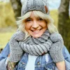 Modna czapka ENDORFINA "Szary"