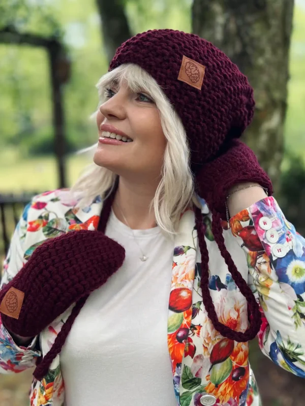 Czapka zimowa slouchy NEVERLAND "Bordo"