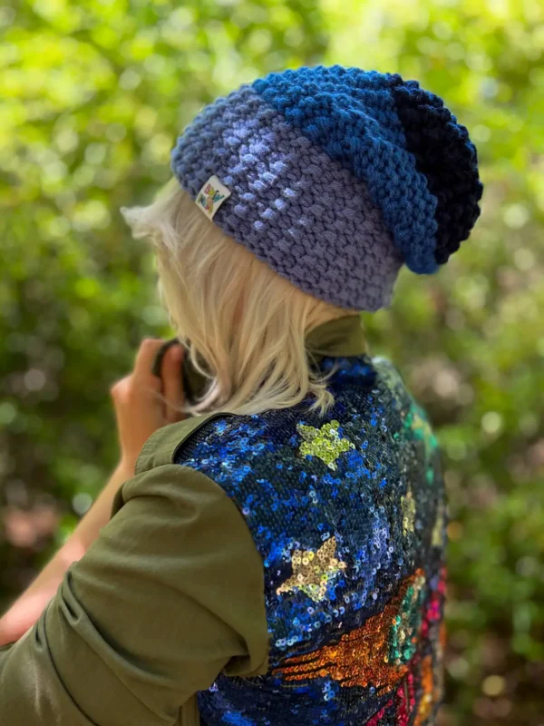 Czapka zimowa bez pompona NEVERLAND "Niebieskie paski"