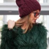 Luźna czapka z pomponem JOY ,,Bordo"