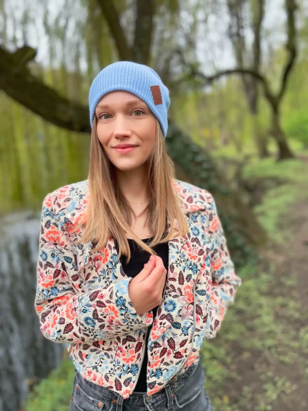 Czapka long logo ekoskórka "Jasny niebieski"