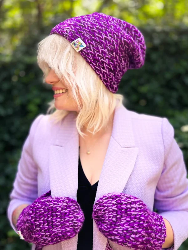 Czapka ręcznie robiona EXPLORER "Fiołki"