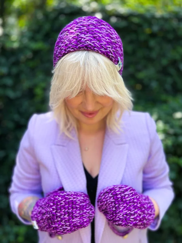 Czapka ręcznie robiona EXPLORER "Fiołki"