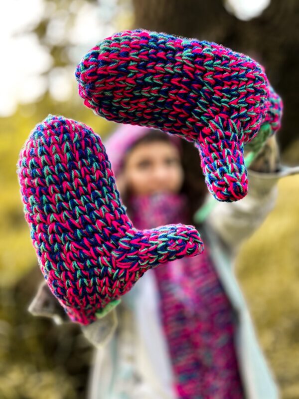 Rękawiczki handmade ze sznureczkiem skarby lasu