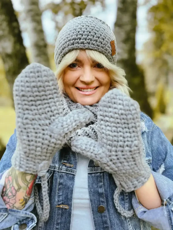 Rękawiczki handmade ze sznureczkiem ,,Szary"