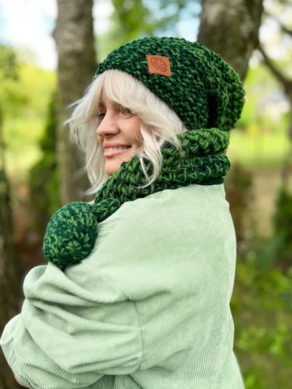 Czapka zimowa slouchy NEVERLAND "Soczysta zieleń"