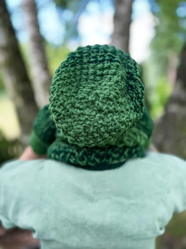 Czapka zimowa slouchy NEVERLAND "Soczysta zieleń"