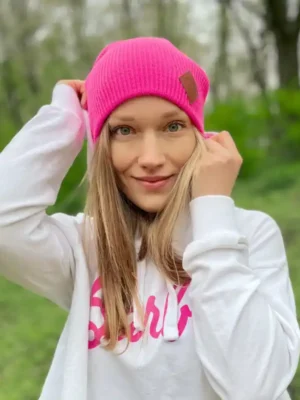 Czapka long logo ekoskórka "Neonowy różowy"