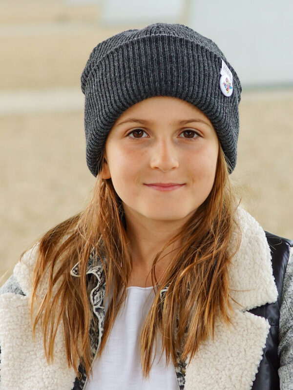 Czapka beanie dla dziecka logo kolorowe "Ciemny szary"