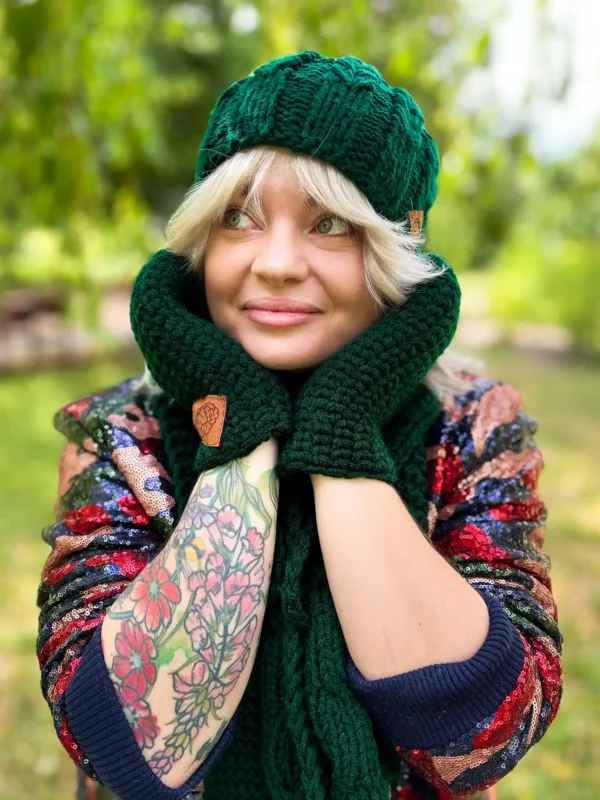 Rękawiczki handmade ze sznureczkiem ,,Ciemny zielony"