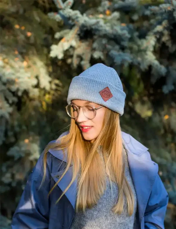 Czapka beanie logo ekoskórka "Jasny szary"
