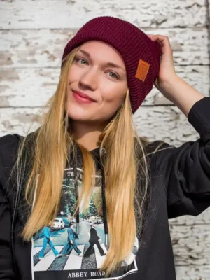 Czapka long logo ekoskórka "Bordo"
