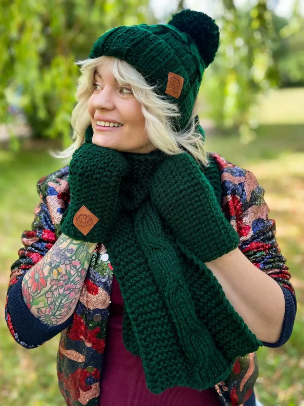 Rękawiczki handmade ze sznureczkiem ,,Ciemny zielony"
