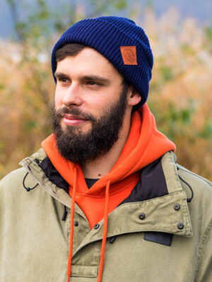 Męska czapka beanie logo ekoskórka "Granat"