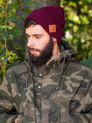 Męska czapka beanie logo ekoskórka "Bordo"