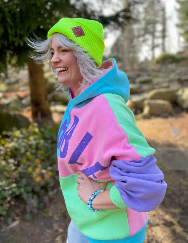 Czapka beanie logo ekoskórka "Neonowy żółty"