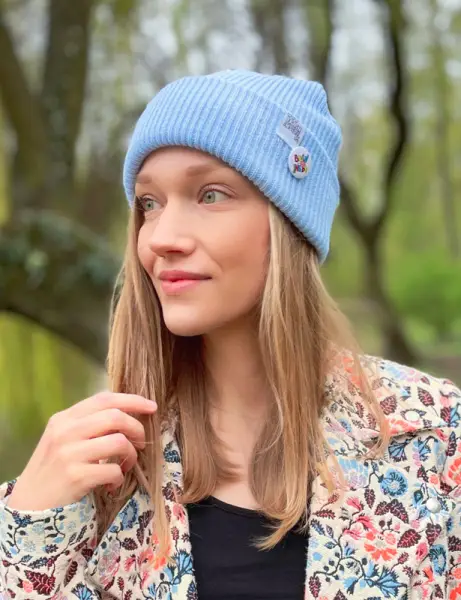 Czapka beanie logo kolorowe "Jasny niebieski"