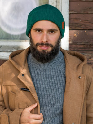 Męska czapka beanie logo ekoskórka "Zielony"