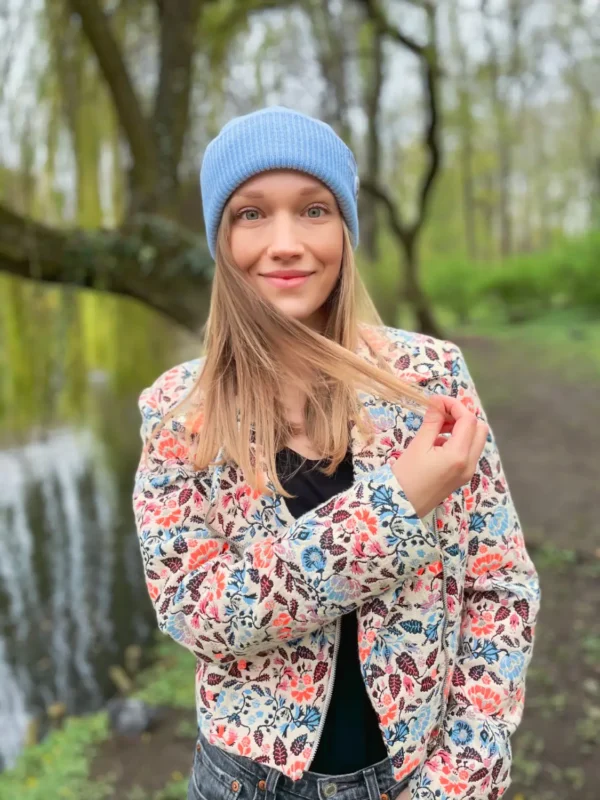 Czapka beanie logo kolorowe "Jasny niebieski"