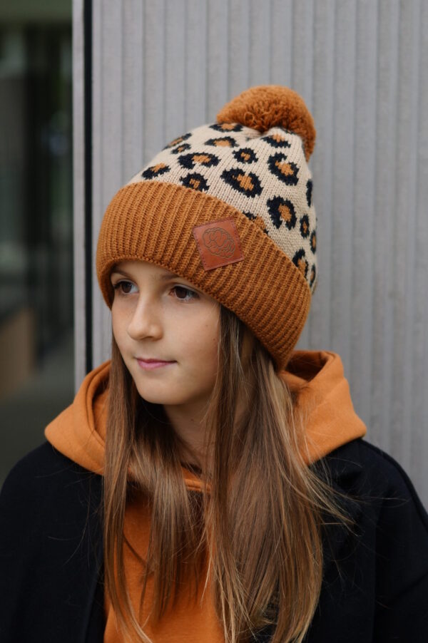 Czapka dla dziecka w panterkę "Naturalne kolory"