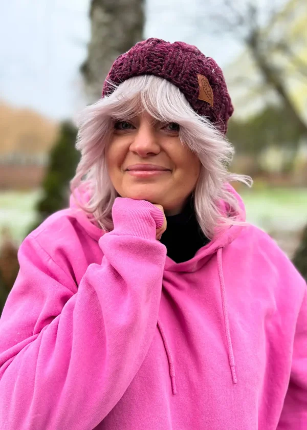 Czapka na zimę SMILE ,,Perłowy bordo"