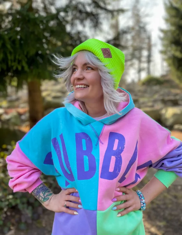 Czapka long logo ekoskórka "Neonowy żółty"