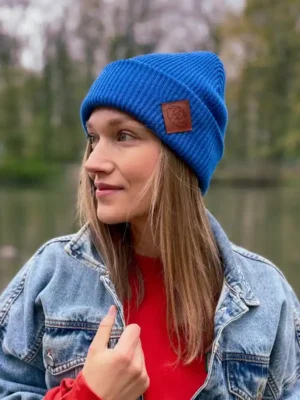 Czapka beanie logo ekoskórka "Niebieski"