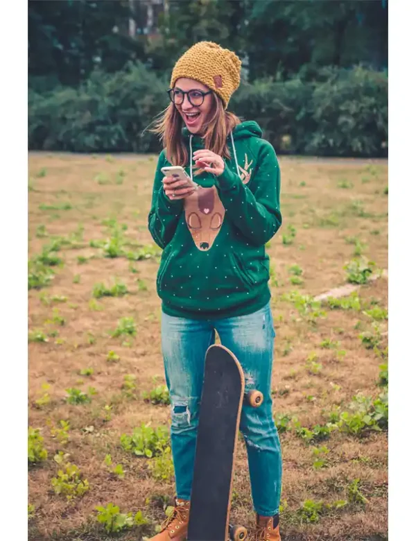 Luźna czapka zimowa NEVERLAND "Miodowa musztarda"