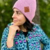 Bawełniana czapka beanie logo ekoskórka "Brudny róż"