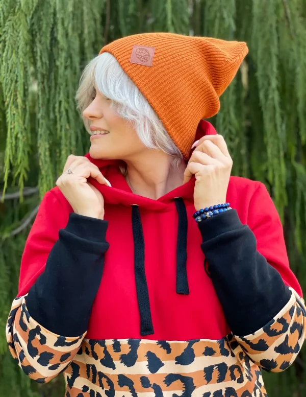 Czapka long logo ekoskórka "Miedziana"