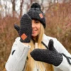Rękawiczki handmade ze sznureczkiem ,,Perłowy czarny"