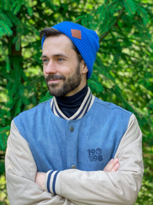 Męska czapka beanie logo ekoskórka "Niebieski"