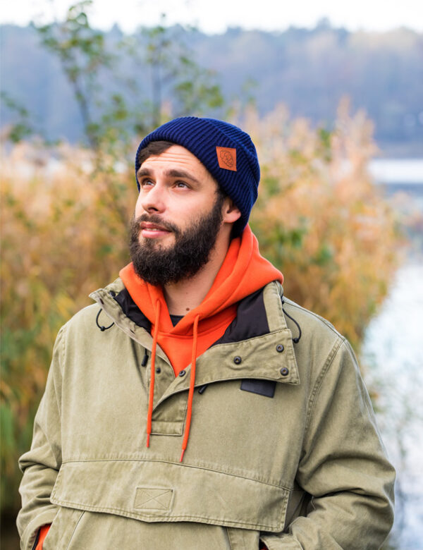 Męska czapka beanie logo ekoskórka "Granat"