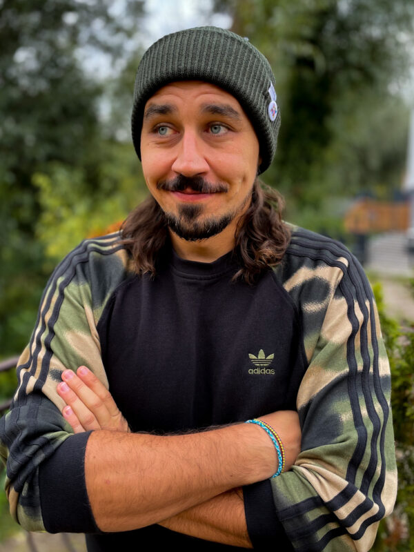 Czapka slouchy logo kolorowe "Khaki"