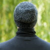 męska czarna czapka robiona na drutach