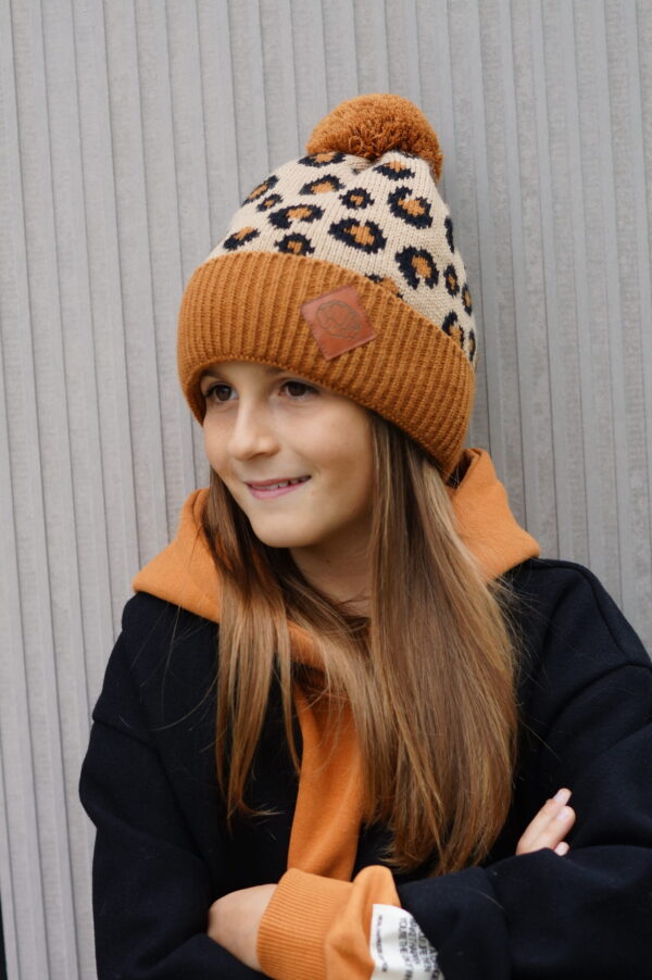 Czapka dla dziecka w panterkę "Naturalne kolory"