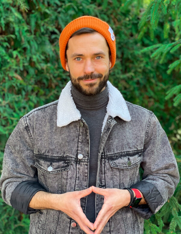 Czapka slouchy logo kolorowe "Miedziana"