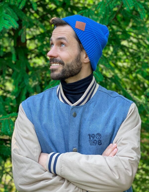 Męska czapka beanie logo ekoskórka "Niebieski"