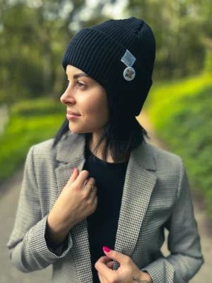 Czapka beanie z bawełny logo kolorowe "Czarny"