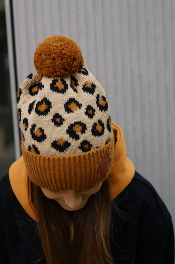 Czapka dla dziecka w panterkę "Naturalne kolory"